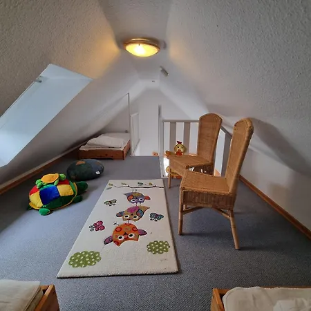 펜션 Zur Alleenstrasse Losentitz - Mit Garten Und Carport *